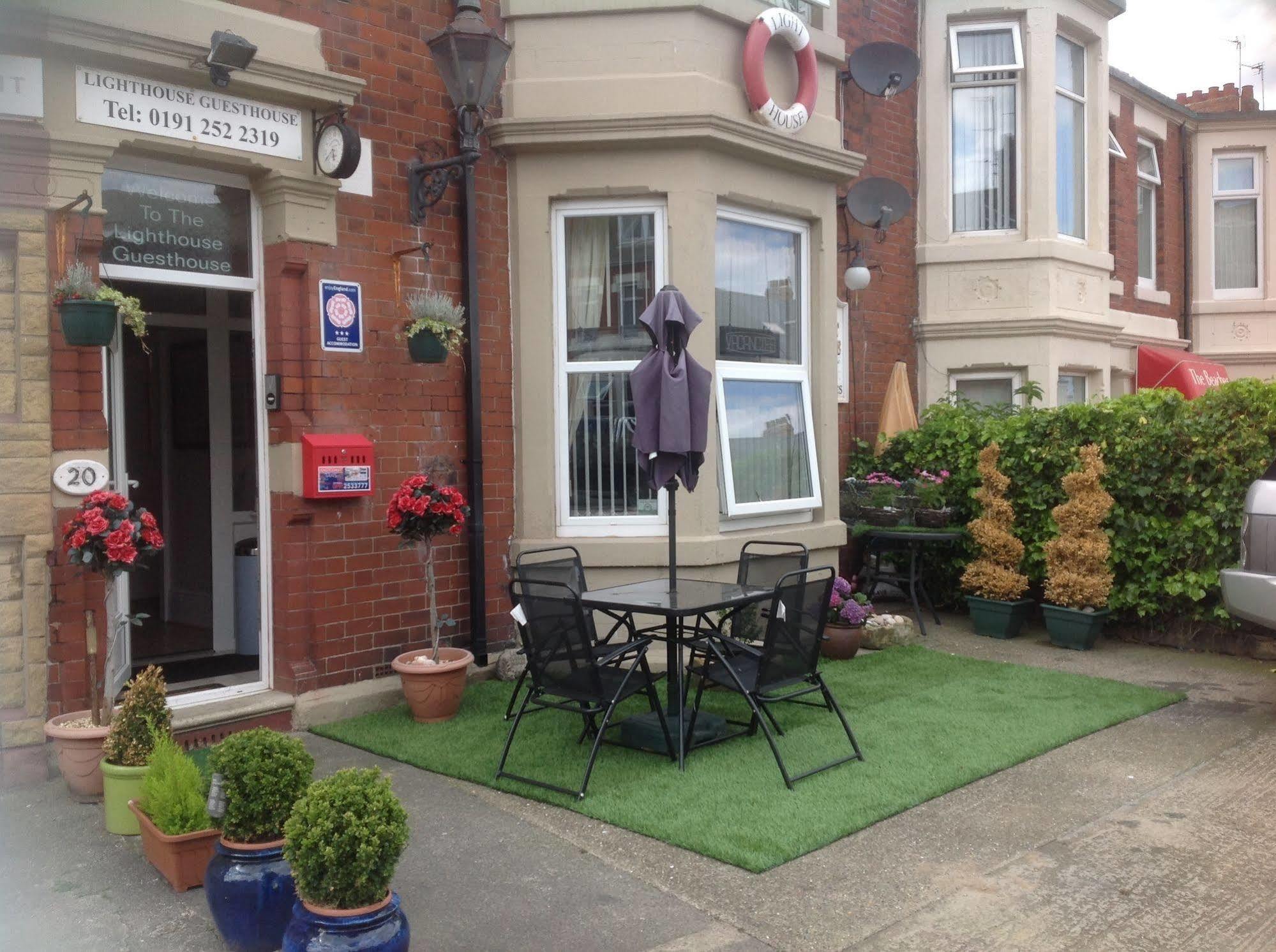 Lighthouse Guest House Whitley Bay Exterior foto